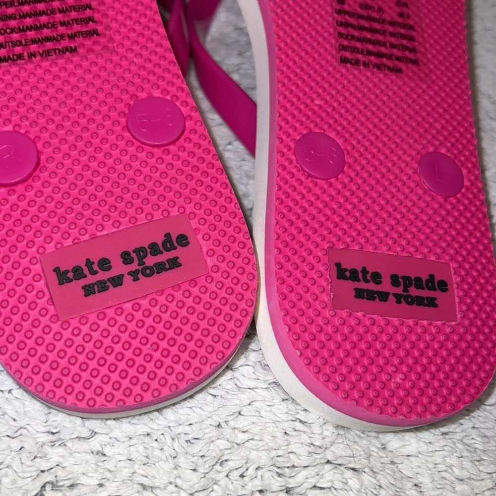 Women's Kate Spade NEW pink/floral flip flops, sandals,  sz 6
